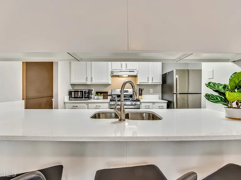 997 Brandon Hill Way — Photo 13