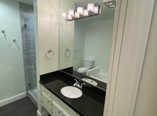 938 3rd St #102, Santa Monica, CA 90403