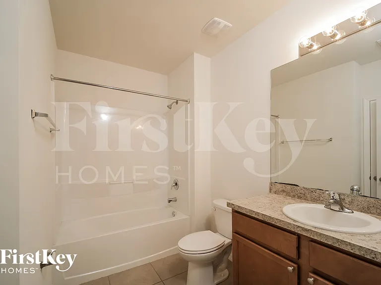 604 SW 6th Ave — Photo 17