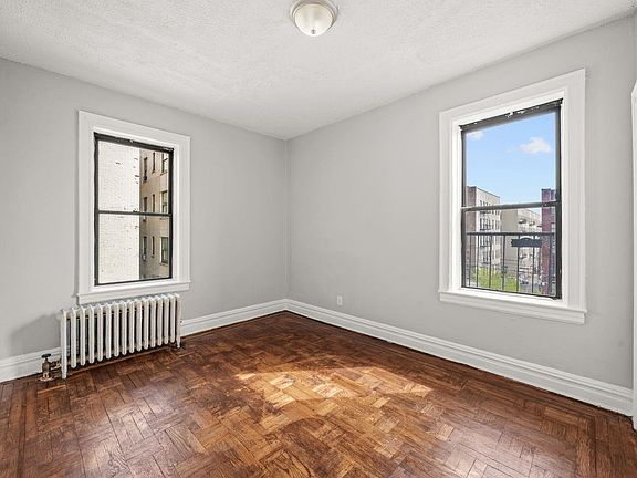 2nd image of 118 Corbin Ave APT 402