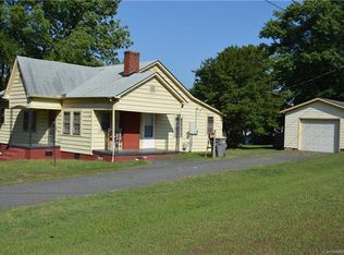 402 Easy St, Concord, NC 28027