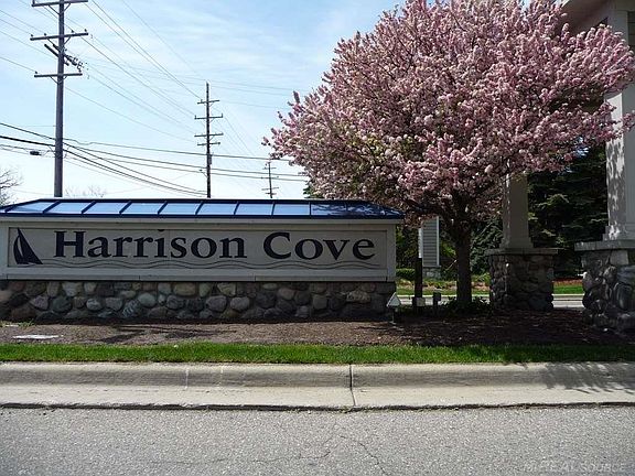 3rd image of 25814 Maritime Cir S