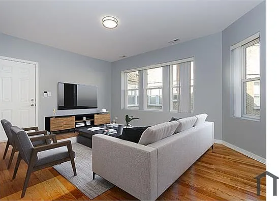 2 bed, 1100 sqft, $1,425 — Photo 2
