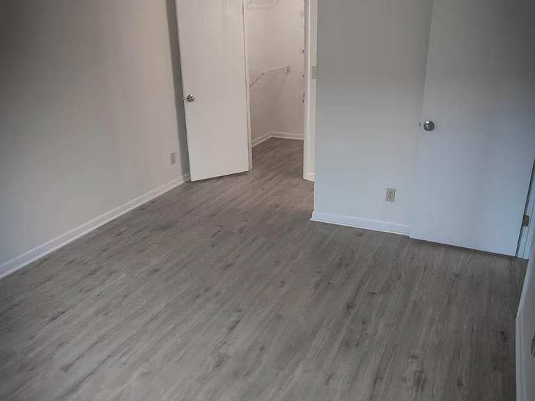 48 Woodland Hills Dr #8 — Photo 18