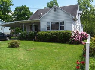 1904 Mathoit St, Parkersburg, WV 26101