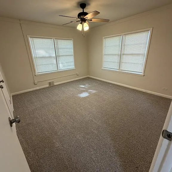 401 S Scraper St — Photo 6