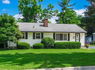 2096 Riverhill Rd, Columbus, OH 43221