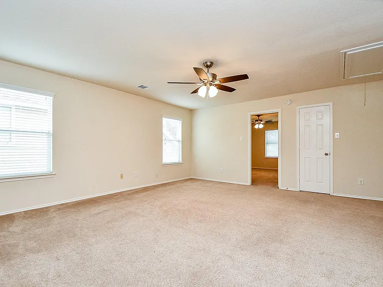 5327 Stonegate Dr — Photo 26