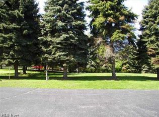 Jackson St, Mentor, OH 44060