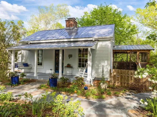 310 N Hassel St, Hillsborough, NC 27278