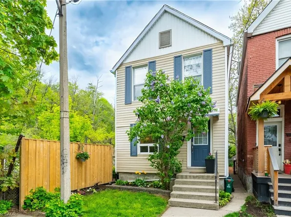 264 Holton Ave S, Hamilton, ON L8M 2L9