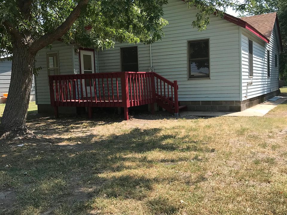 1st image of 207 E B St