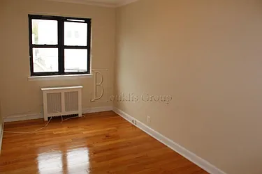 Rented by Bouklis Group