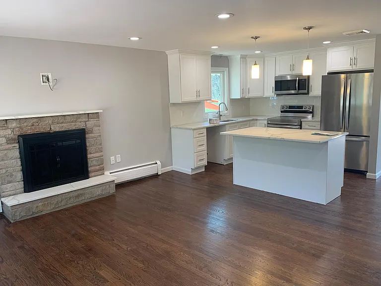 511 Atkins St — Photo 2