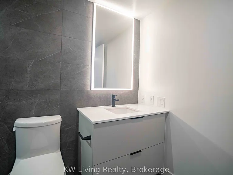 609 Sherbourne St #1105 — Photo 12