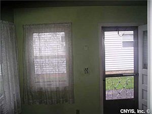 5th image of 14 Brooks Pl
