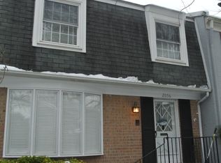 2056 Hopewood Dr, Falls Church, VA 22043
