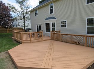 91 Lee St, Stewartstown, PA 17363
