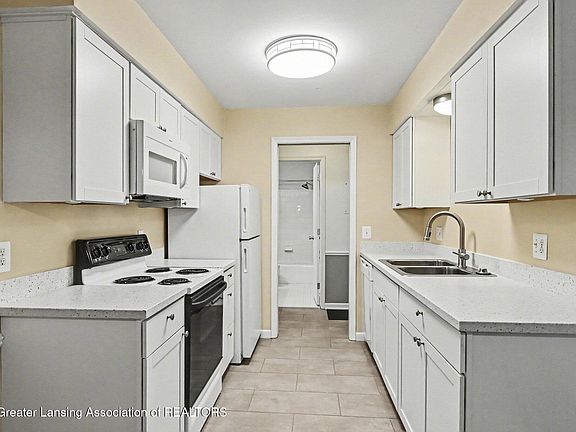 3rd image of 6160 Innkeepers Ct APT 55