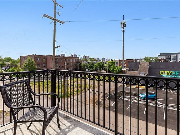 2nd image of 925 Ingleside Ave APT 301