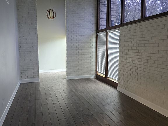 5th image of 1503 17th Ave N