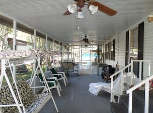 1728 Jungle Den Rd, Astor, FL 32102