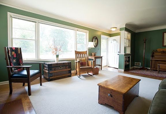 3rd image of 1561 Greenview Dr