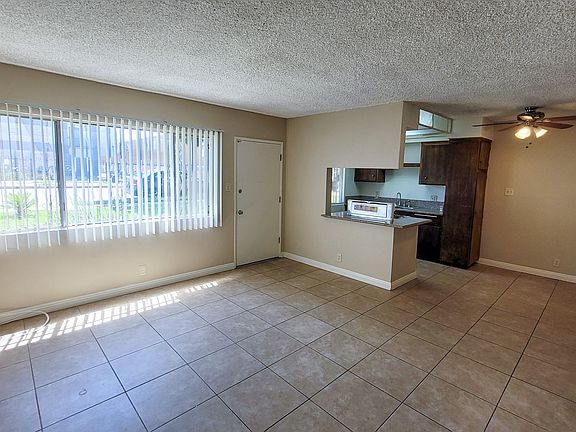 5th image of 405 W Roosevelt Ave #410