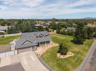 21442 Belknap Dr, Bend, OR 97701
