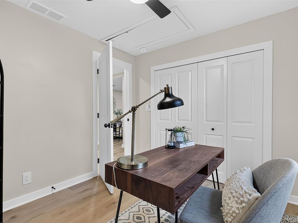 404 Laprairie St, photo 5