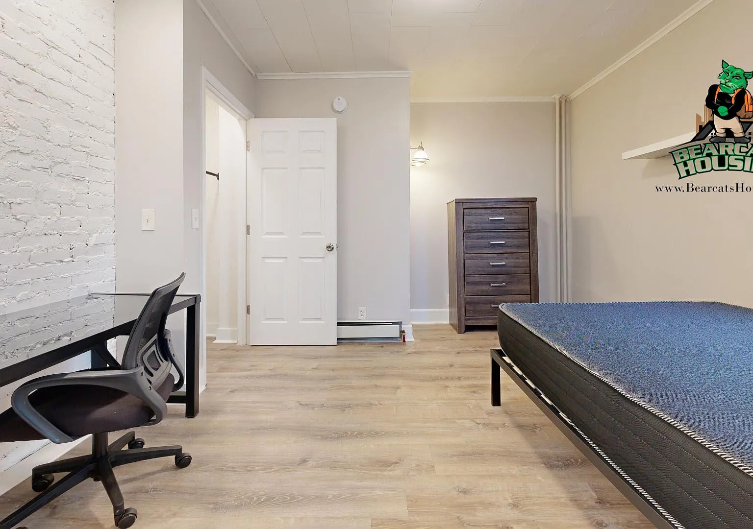23 Oak Street - 3BD — Photo 4