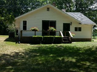 15206 Lakeside Rd, Lakeside, MI 49116