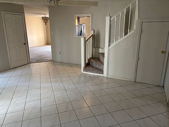 2nd image of 103 Black Oak Ct