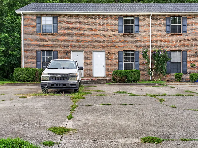 Martha Lane-461/471 (x8) — Photo 2