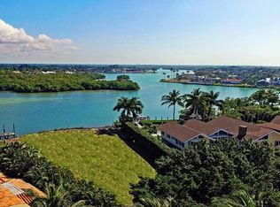 3575 Gordon Dr, Naples, FL 34102