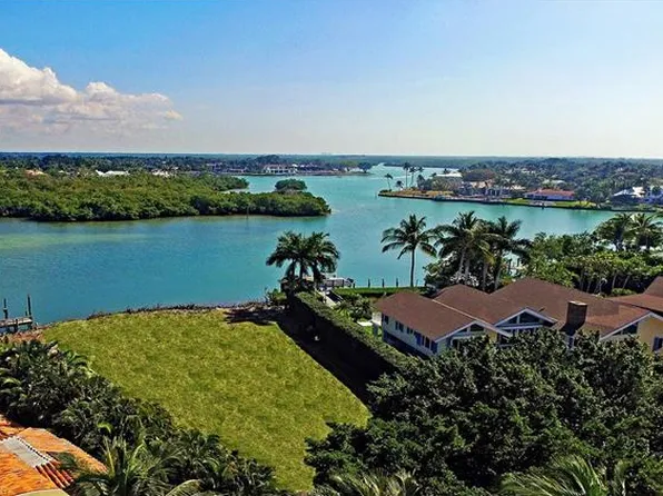 3575 Gordon Dr, Naples, FL 34102