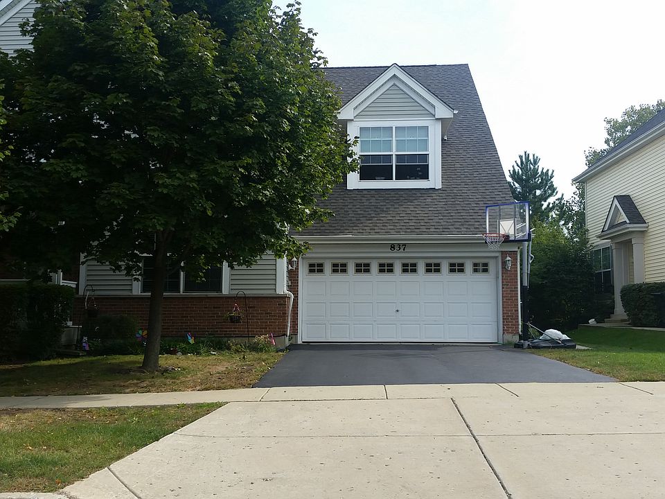 1st image of 837 Linden Cir
