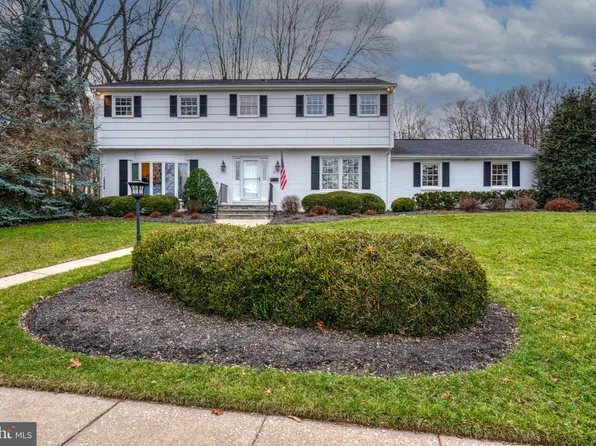 2 Valley Ridge Ct, Lutherville Timonium, MD 21093