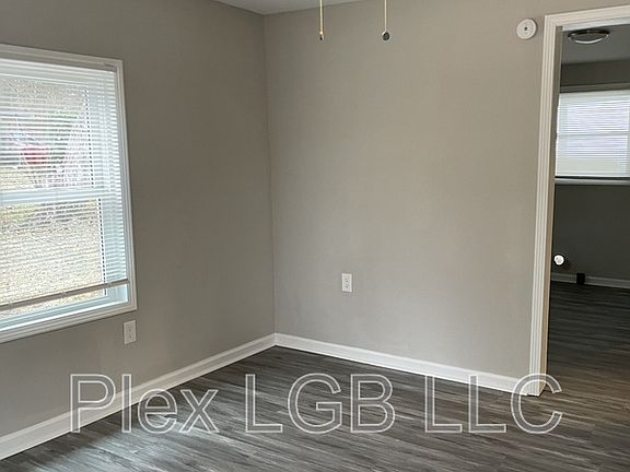 5th image of 314 McCall St