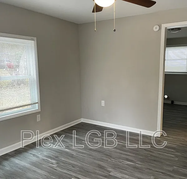 314 McCall St — Photo 5