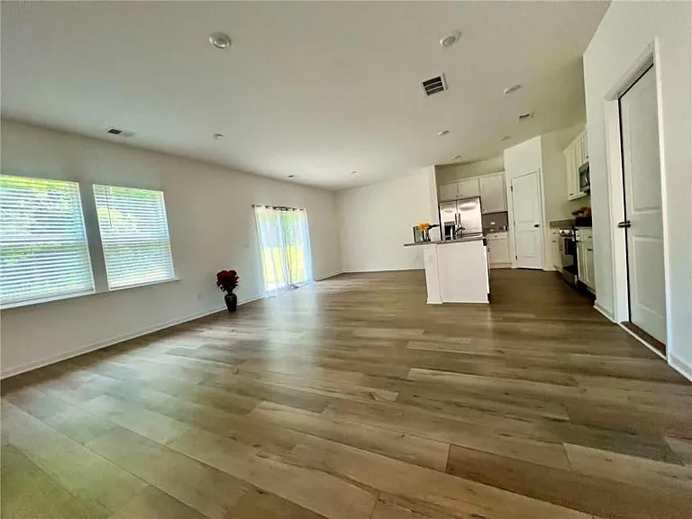 683 Evergreen Rd — Photo 27