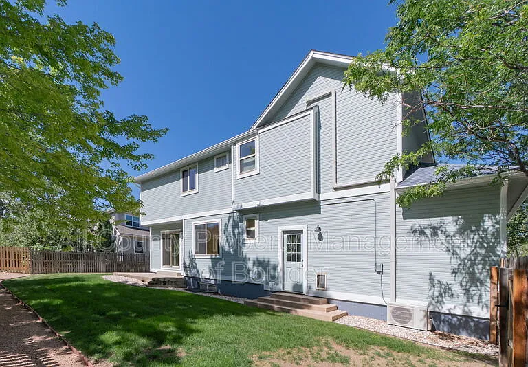 1288 Redwood Ave — Photo 31