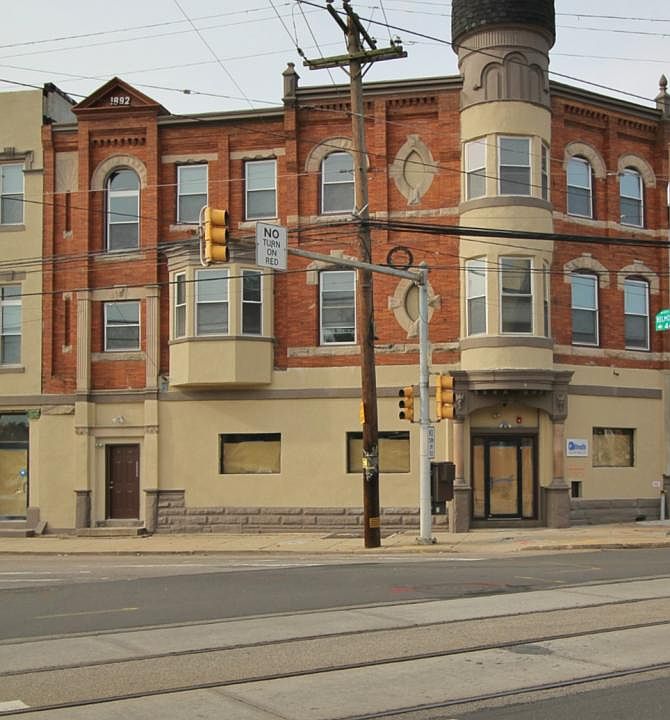 1st image of 4400 Lancaster Ave #3R