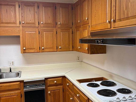 4th image of 7213 Ridgefield Ct
