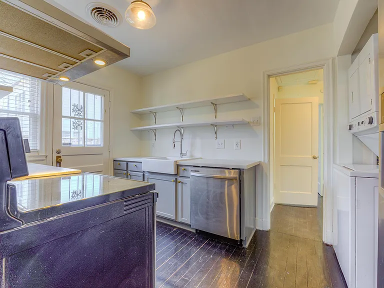 272 Aurora Cir — Photo 16