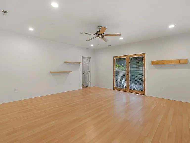 2213 Sahalee Dr W — Photo 19