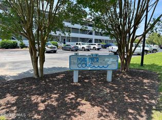 118 Lake Ave APT 201, Morehead City, NC 28557
