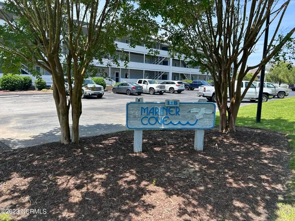 118 Lake Avenue #201, Morehead City, NC 28557