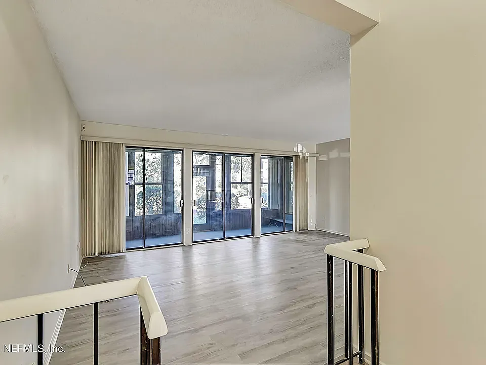 Building Photo - 7651 Las Palmas Way