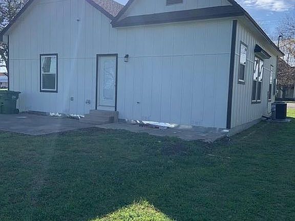 5th image of 310 N Roberts St